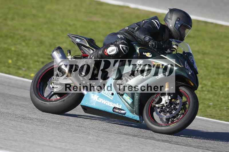 Archiv-2025/02 28.-31.01.2025 Moto Center Thun Jerez/gruen-green/124